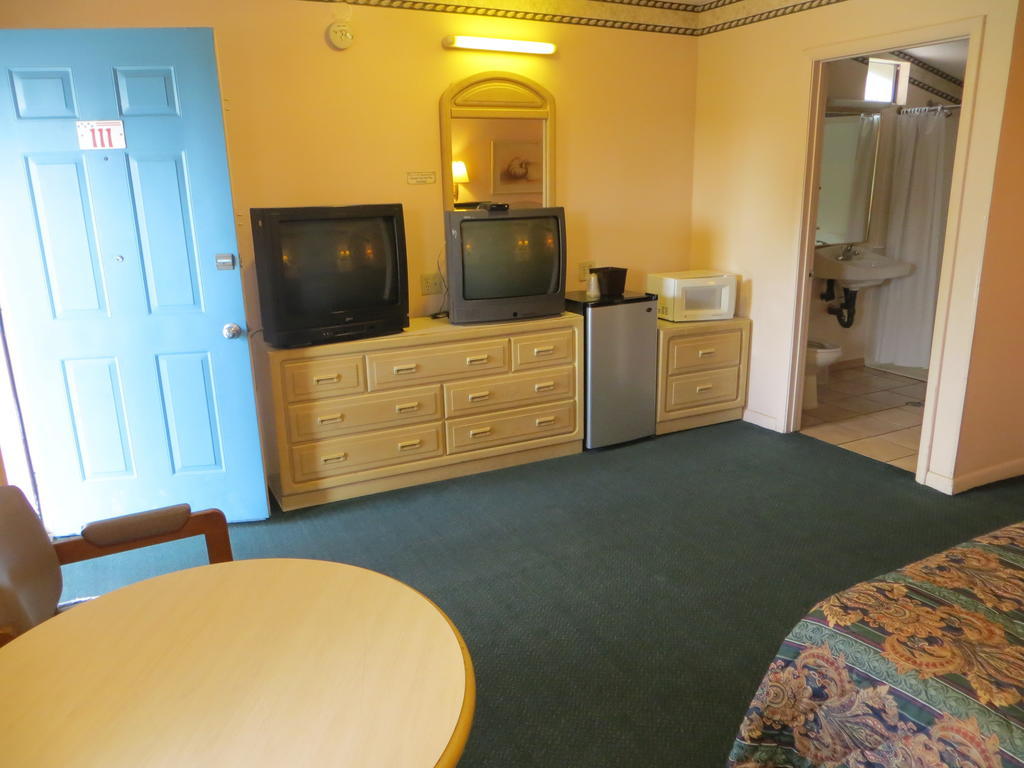 Budget Inn Sebring Esterno foto