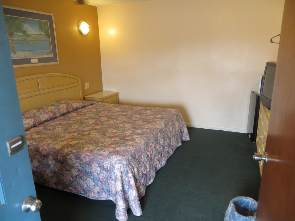 Budget Inn Sebring Esterno foto